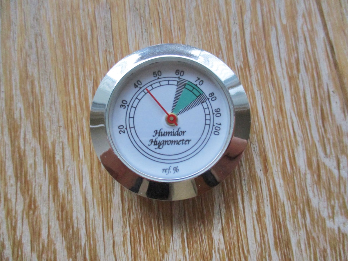 Hygrometer öffnen GERMANUS